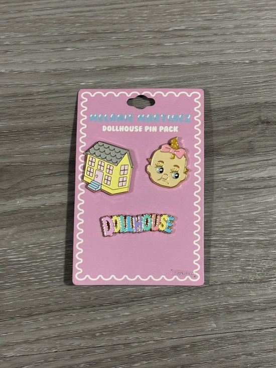 Melanie Martinez Other - Melanie Martínez Dollhouse Cry Baby Merch Enamel Pin Set
